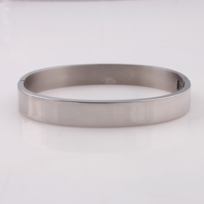 High Quality Stainless Steel Bracelet Factory Direct Sales Hot Sale European and American Cxsbg16