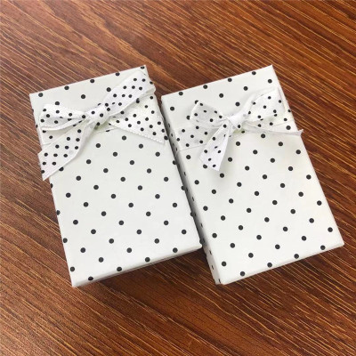 In Stock Small Dots Paper Gift Box Couple Rings Box Earrings Box Tiandigai Jewelry Box Bow Pendant Box Wholesale
