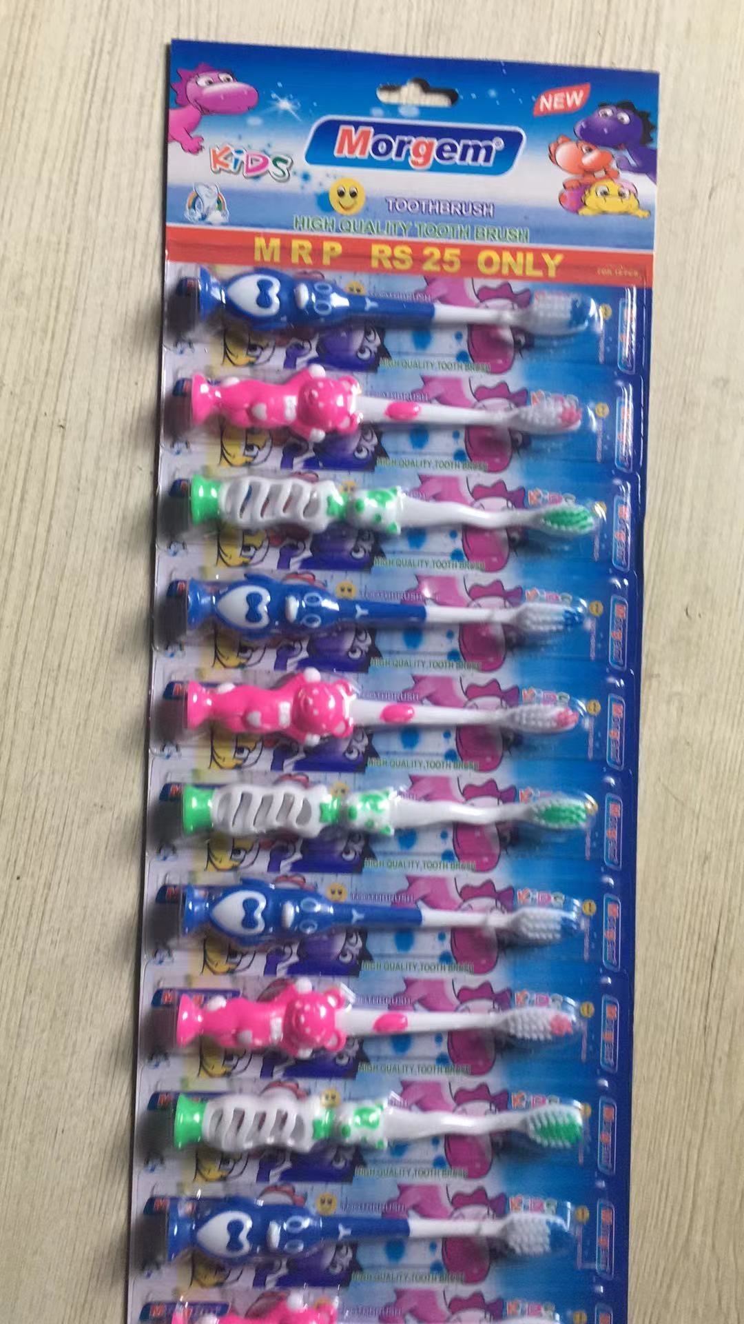 023-4卡通装牙刷