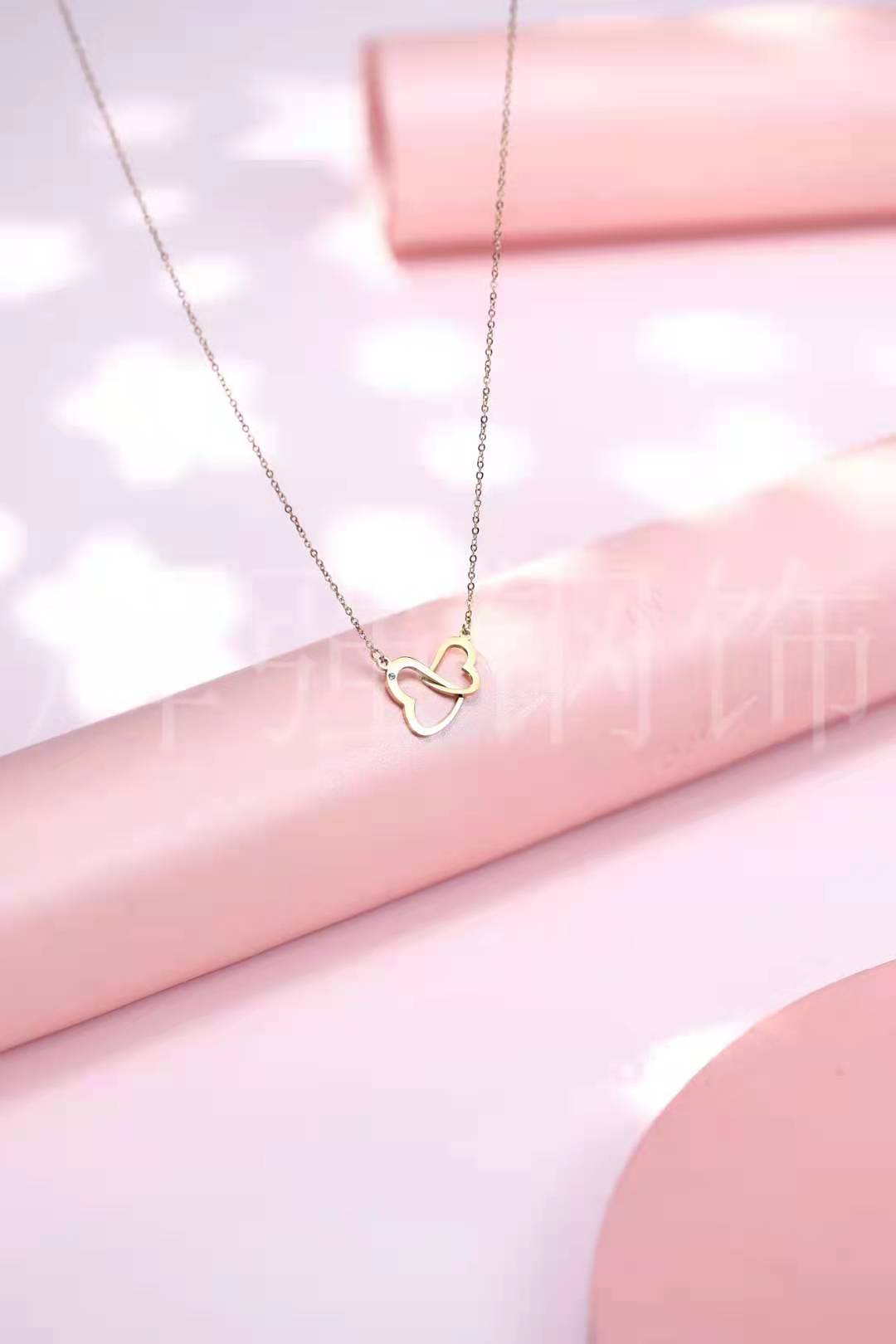 气质款高级感网红耳饰吊坠不锈钢小巧新款潮2025时尚套链不易腐蚀