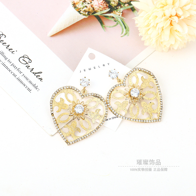 Hollow Jeweled Heart-Shaped Ear Studs Simple Women's Small Cute Korean Fashion Earrings 2020 New Fashion Net Red