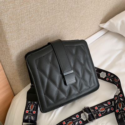 Bag Broadband One-Shoulder Bag Women's 2020 New Korean Style Fashion Messenger Bag Trendy Rhombus Internet Celebrity Small Bag