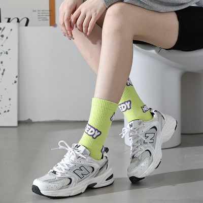 SocksAutumn Socks Female Ins Trend Skate Athletic Socks Cotton Medium Stockings College Style Cotton Letters Tube Socks Wholesale