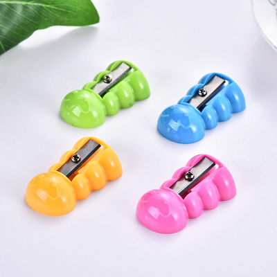  Student pencil sharpener Creative simple cartoon series pencil sharpener children manual  stationery 