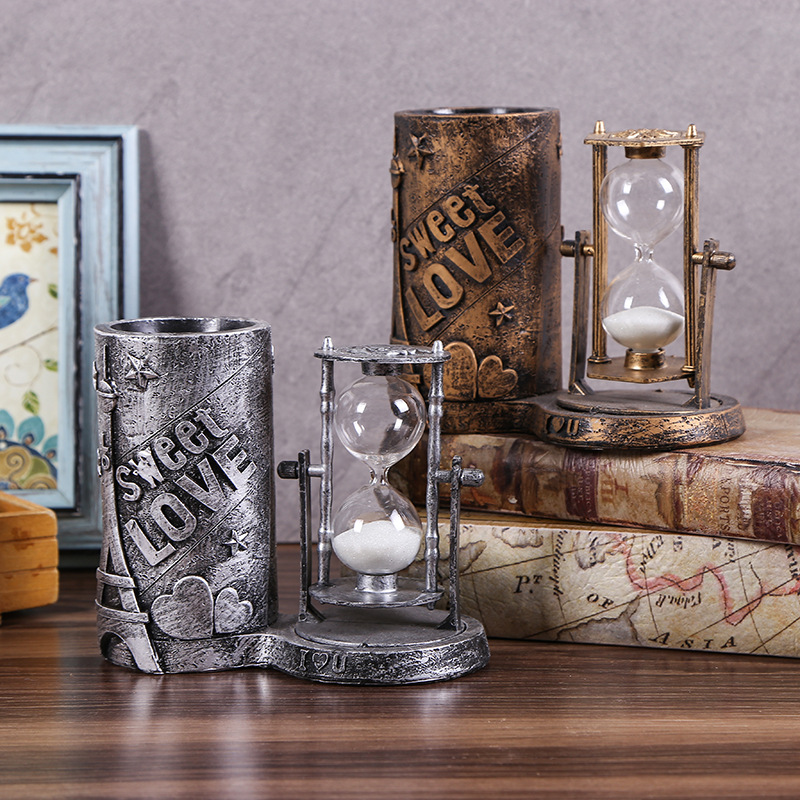 厂家现货批发复古原着铁塔love图案水晶球沙漏摆件树脂工艺品礼物