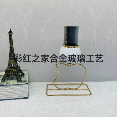 Affordable Luxury Style Apple Mini Metal Candlestick Dining Table Candlelight Dinner Candlestick Cute Living Room Decorations