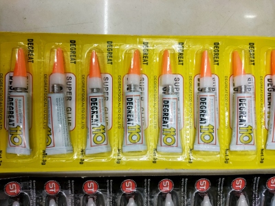 Strong Yellow Card 110 Glue 110 Advertising 3 Seconds All-Purpose Adhesive Super Glue Rows of Glue 110 Vertical Bar Glue