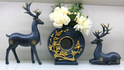 Resin Home Decoration Lovers' Blue Deer Safe Deer Deer Decoration Modern Household TV Cabinet Decoration