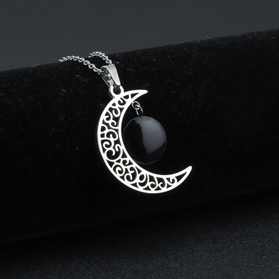 Internet Influencer Accessories Men and Women All-Matching Curved Moon Stainless Steel Pendant Simple Crescent Titanium Steel Necklace Ornament