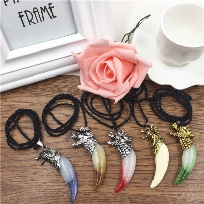 Personalized Color Imitation Wolf Tooth Black Rope Necklace Men and Women Jewelry 2 Yuan Shop Supplies for Stall and Night Market Wholesale Small Gifts