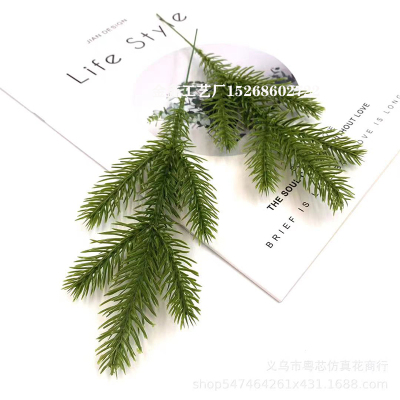  Christmas Leaves Scrapbooking Wedding Decorative Flowers Wreaths Artificial Plants Vases for Home Decor Diy Gifts