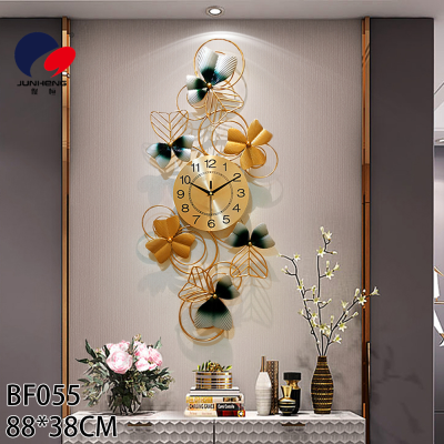 New Chinese Classical Fan-Shaped Living Room and Dining Room Decorations Wall Clock Creative and Slightly Luxury Wall Decoration Modern Mute Wall Clock