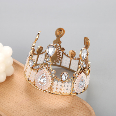European and American New Plastic Small Lace Queen Crown Simple Retro Crown Queen Birthday Cake Decorative Crown