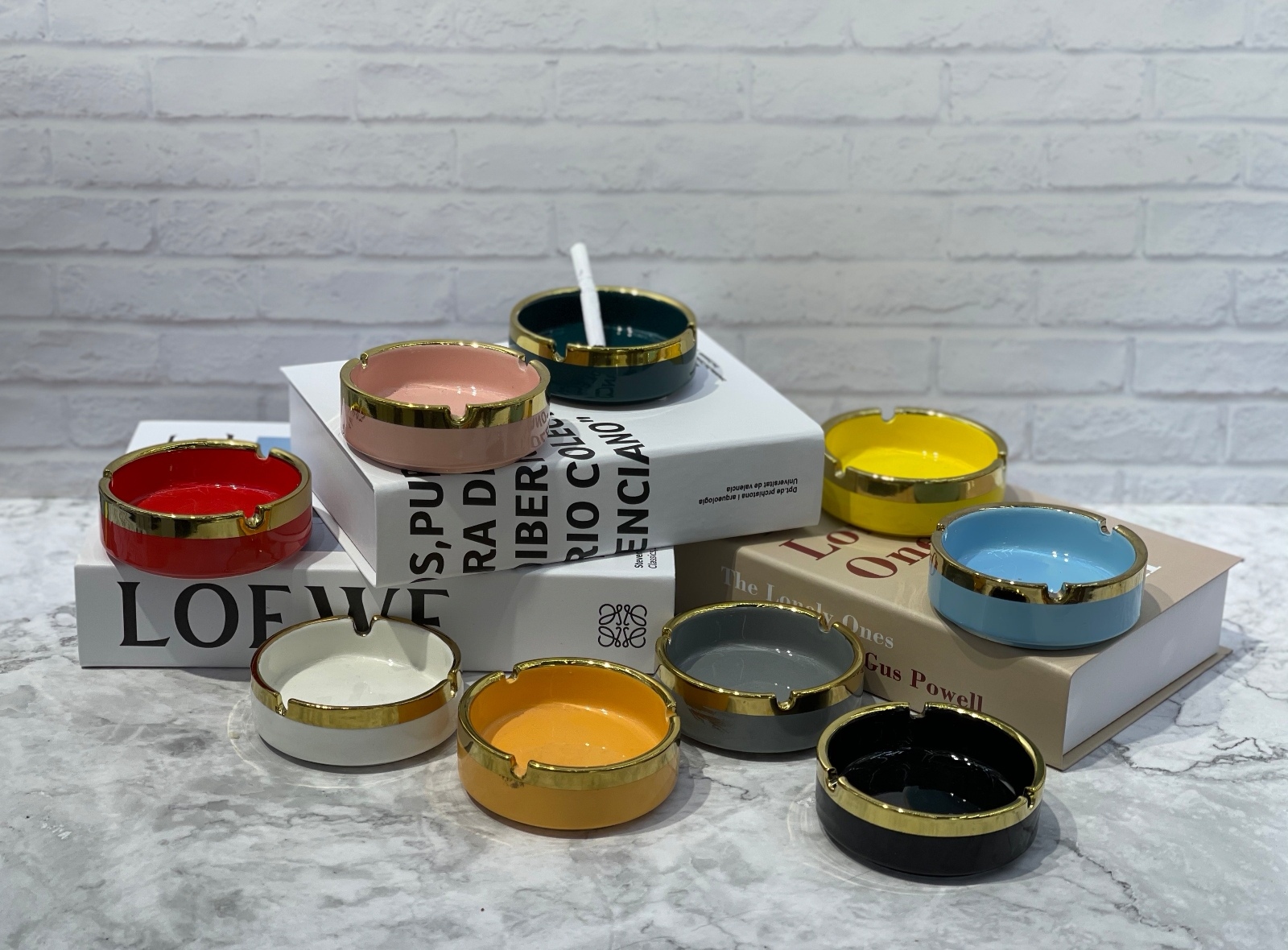 创意烟灰缸北欧风轻奢小摆件可爱个性潮流陶瓷家用客厅高档装饰品