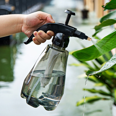 Factory Wholesale Large Capacity Plastic Watering Can Home Gardening Spray Pot Pneumatic Watering Sprinkling Can