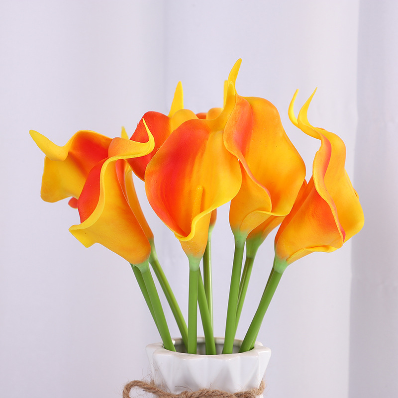 Factory Direct Supply Mini Common Calla Simulation Pu Bouquet Home Decoration Wedding Flower Arrangement Living Room Decoration Wholesale