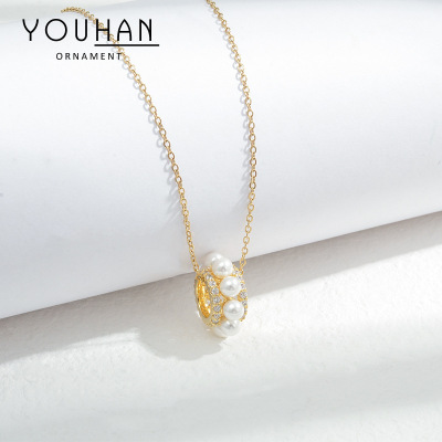 2021 New Circle Zircon Pearl Necklace Autumn and Winter Light Luxury Minority Clavicle Chain New Design Sense Temperament Necklace