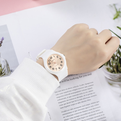 Baishenglong Fashion Ins Style White Waterproof Women's Quartz Watch New Simple Student Watch Wholesale
