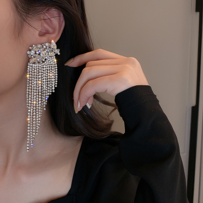 European and American Fashion Design Ear Studs Diamond Flower Tassel Earrings Lady Style Generous and Personalized Tide Earrings
