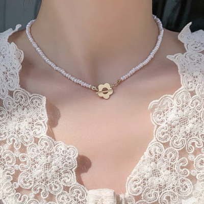 South Korea Dongdaemun Simple Graceful Freshwater Pearl Necklace Design Flower Buckle Clavicle Chain Fresh Necklace