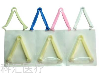 Umbilical cord clamps