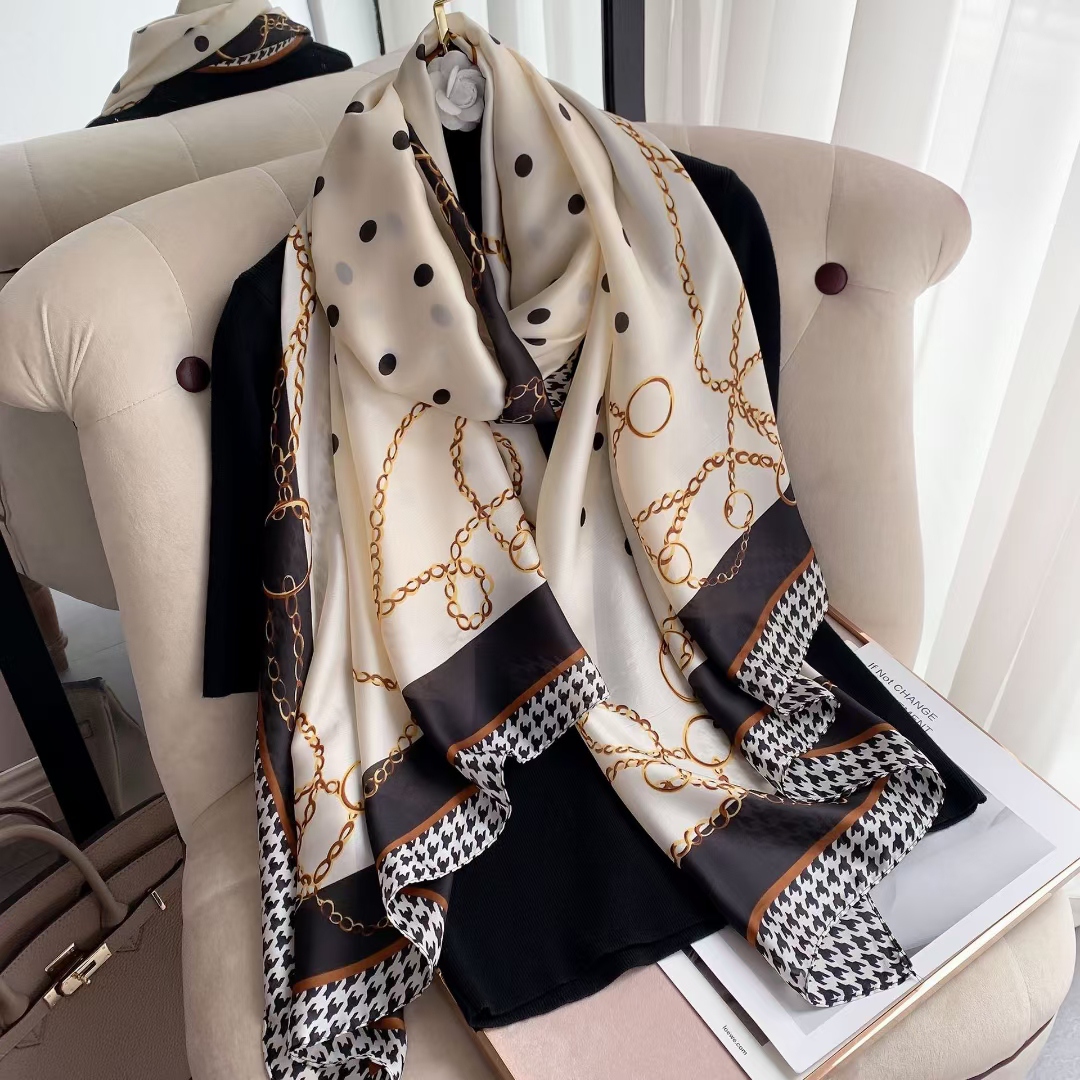 新品春夏季丝巾链条欧美出街通用百搭装饰围巾女保暖两用披肩
