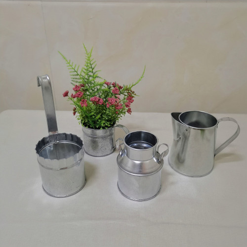 manufacturer direct supply galvanized iron primary color all kinds of mini iron art small flower pot iron bucket photo photography prop decoration