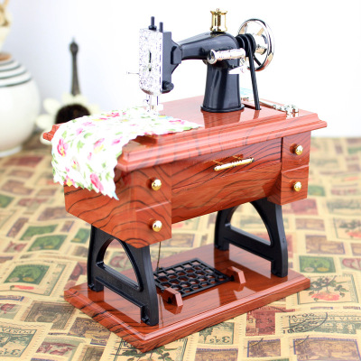 Retro Nostalgic Simulation Sewing Machine Music Box Creative Gift Decoration Music Box