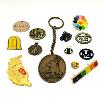 Factory Customized Metal Keychains Hardware Accessories Zinc Alloy Cartoon Ornament Customized Alloy Paint Cloth Bag Pendant