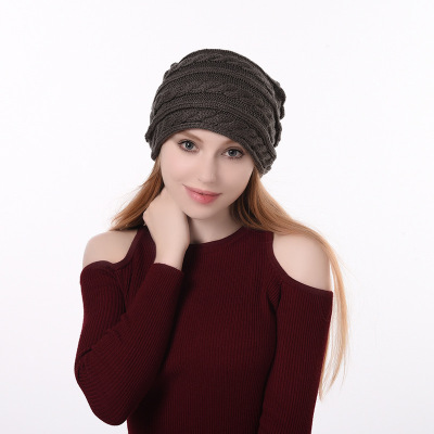 2021 Winter European and American New Horizontal Twist Knitted Hat Fashion Warm Hat Outdoor Travel Sleeve Cap