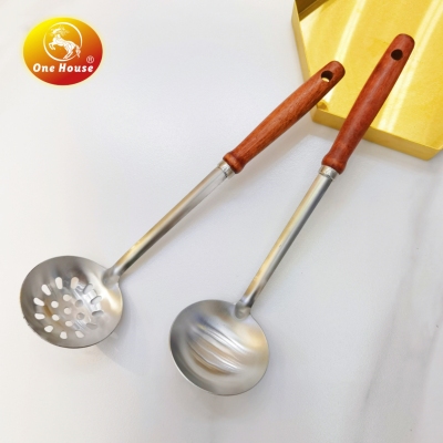 201 Stainless Steel Wooden Handle Soup Spoon and Strainer