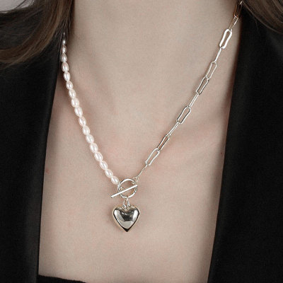 OT Buckle Retro Aloofness Style Freshwater Pearl Necklace Female Niche Light Extravagant Love Heart Spring Clavicle Chain New