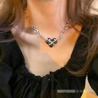 Korean Style Hip Hop Thorn Heart Necklace Metal Cold Style Clavicle Chain Sweet Cool High Cold Temperament Necklace Necklace