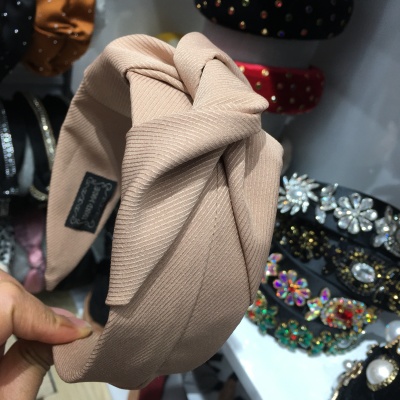 Korean Style New Solid Color Wide-Brimmed Pleated Crossed Headband Headband Korean Style Face-Looking Small Bow Knot Advanced Face Wash