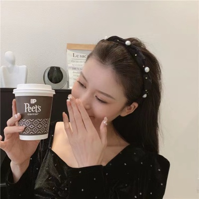 Korean Autumn and Winter 2021 New Wide-Brimmed Pearl Velvet Headband High Skull Top Niche Hair Band Female Hairpin