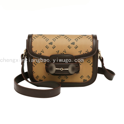Hong Kong Style Women's Bag Vintage Print Saddle Bag Textured Shoulder Crossbody Small Square Bag Trendy Women's Bags 