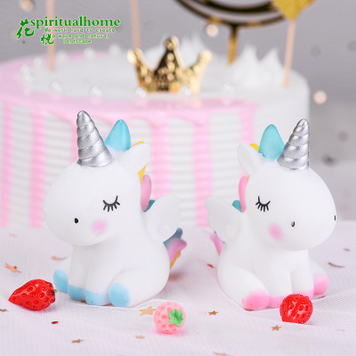 Unicorn Cake Baking Decoration Vinyl Artware Decoration Creative Rainbow Horse Animal Birthday Cartoon Ornaments