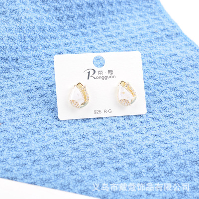 Fresh Water Drop 925 Silver Pin Earrings 2021 New Trendy Cold Stud Earrings Korean Temperament Internet Celebrity Earrings