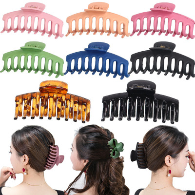 Amazon Hot Sale Large Grip Women's Plastic Hair Claw Rubber Paint Hair Clip for Bath All-Match Non-Slip Claw Clip Factory Goods