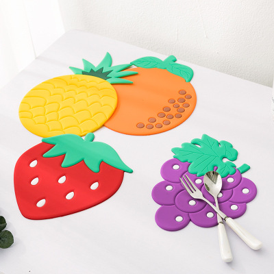 Nordic Plate Fruit Pad Creative Soft Rubber Heat Proof Mat Heat-Proof Kitchen Placemat round Vegetable Mat Placemat Dining Table Cushion