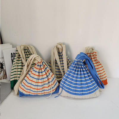 Special-Interest Design File Holder Pleated Folding Design Vintage Contrast Color Wool Knitted Shoulder Handbag for Women Splicing Package