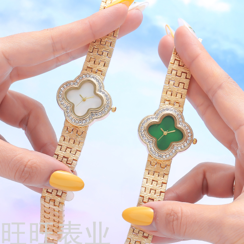 2022 New Wholesale Diamond-Embedded Luxury Four-Leaf Clover Women‘s Bracelet Watch Casual Fashion Girls‘ Decorations Watch