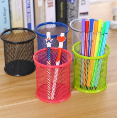 Creative Rotational Three-Grid Pen Holder for Foreign Trade