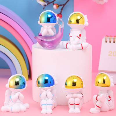 Star Sea Astronaut Blind Box Magic Color Spaceman Resin Craft Ornament New Year Opening Box Gift Wholesale