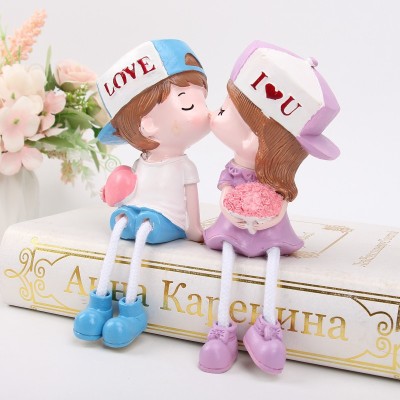 Creative Kiss Doll Boy Girl Home Decoration Couple Hanging Feet Doll Wine Cabinet TV Cabinet Decoration