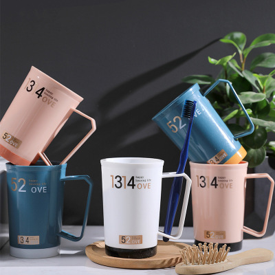 New Love Couple Cup Couple Cups Creative round Cartoon Portable Toothbrush Holder with Words Toothbrush Cup