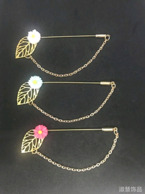 Shuhui Ornament Leaves + Flower Brooch Accessories