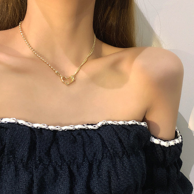 European and American Fashionable Asymmetric Personalized Necklace Women's Cold Style Retro Love Knotted Clavicle Chain Trendy Pendant Wholesale