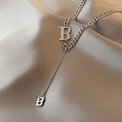 European and American Ins Personalized Fashion Letter B Necklace Female Online Influencer Cold Style Simple Pendant Niche Temperament Clavicle Chain Female