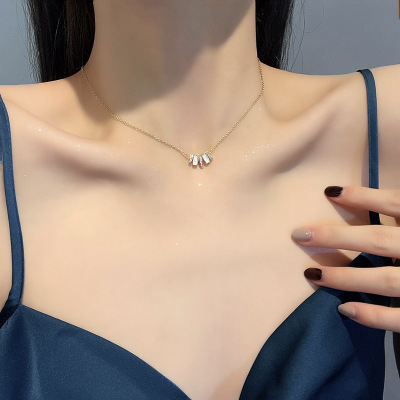 European and American Simple Internet Celebrity Irregular Titanium Steel Necklace Female Ins Trendy Personality Fashion Fritillary Pendant All-Match Clavicle Chain